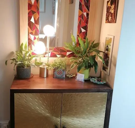 לינה וארוחת בוקר No 12 דנגרבן