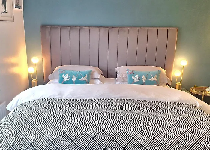 No 12 3* דנגרבן